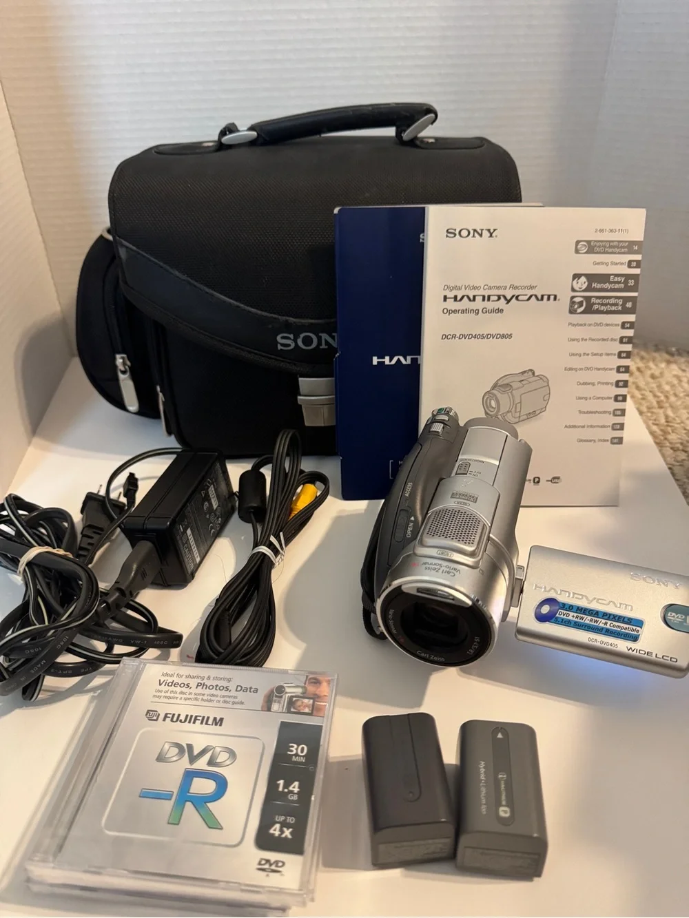 Sony Handycam DCR-DVD405 Digital Video Camera Recorder with Accessories - TESTED
